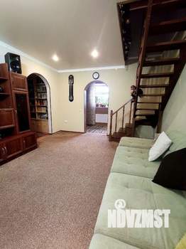 Дом 220м², 2-этажный, участок 4 сот.  