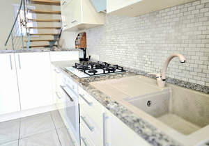 Дом 94м&sup2;, 2-этажный, участок 2 сот.  