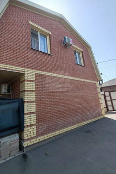 Дом 152м², 2-этажный, участок 6 сот.  