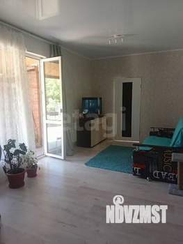 Дом 94м&sup2;, 2-этажный, участок 3 сот.  