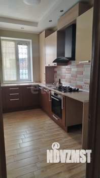 Дом 80м&sup2;, 1-этажный, участок 6 сот.  