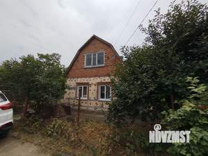 Дом 40м², 2-этажный, участок 6 сот.  