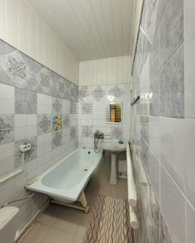 Дом 70м&sup2;, 2-этажный, участок 1 сот.  