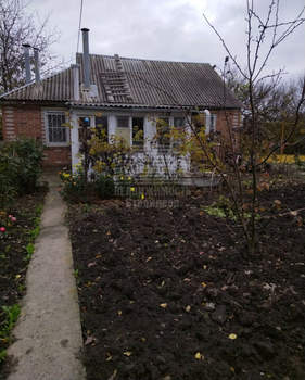 Дом 64м², 1-этажный, участок 8 сот.  