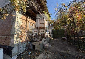 Дом 190м², 3-этажный, участок 4 сот.  