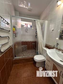 Дом 277м², 2-этажный, участок 3 сот.  