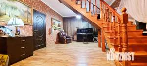Дом 240м², 2-этажный, участок 6 сот.  