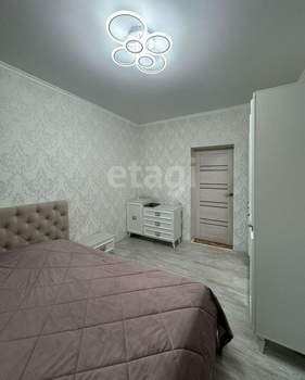 Дом 200м², 2-этажный, участок 6 сот.  