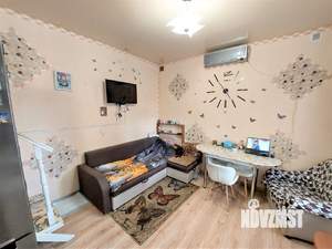 Дом 50м², 2-этажный, участок 1 сот.  