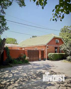 Дом 220м², 2-этажный, участок 4 сот.  