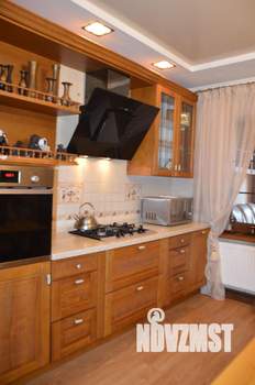 Дом 190м&sup2;, 2-этажный, участок 8 сот.  