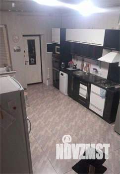 Дом 120м², 2-этажный, участок 6 сот.  