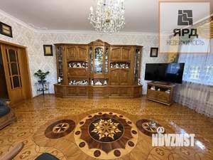 Дом 250м², 3-этажный, участок 6 сот.  