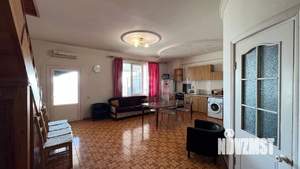 Дом 262м&sup2;, 3-этажный, участок 3 сот.  