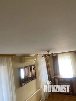 Дом 98м², 2-этажный, участок 5 сот.  