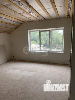 Дом 100м&sup2;, 2-этажный, участок 3 сот.  