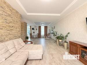 Таунхаус 110м², 2-этажный, участок 2 сот.  