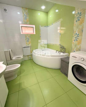 Дом 125м&sup2;, 2-этажный, участок 3 сот.  