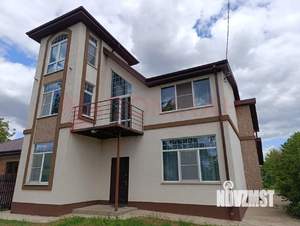 Дом 211м², 3-этажный, участок 6 сот.  