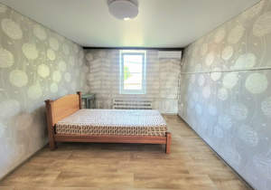 Дом 70м&sup2;, 2-этажный, участок 1 сот.  