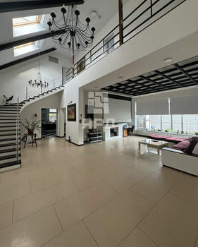 Дом 470м², 2-этажный, участок 6 сот.  