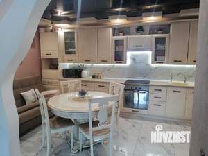 Дом 80м&sup2;, 2-этажный, участок 1 сот.  