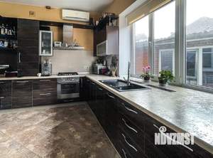 Дом 220м², 2-этажный, участок 5 сот.  