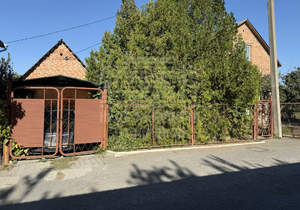 Дом 106м&sup2;, 2-этажный, участок 6 сот.  