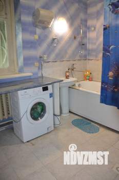 Дом 190м², 2-этажный, участок 9 сот.  