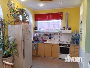 Дом 200м², 3-этажный, участок 4 сот.  