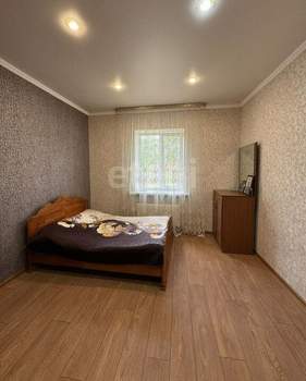 Дом 200м², 2-этажный, участок 6 сот.  