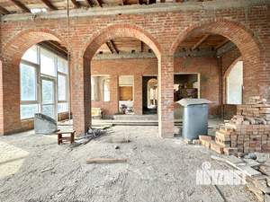 Дом 250м&sup2;, 3-этажный, участок 3 сот.  