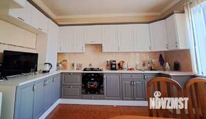 Дом 160м&sup2;, 2-этажный, участок 7 сот.  