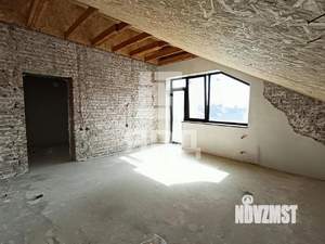 Дом 218м&sup2;, 2-этажный, участок 6 сот.  