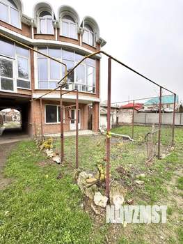 Дом 250м&sup2;, 3-этажный, участок 2 сот.  