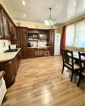 Дом 125м&sup2;, 2-этажный, участок 3 сот.  