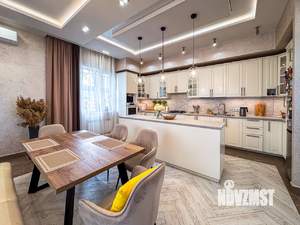 Дом 330м², 2-этажный, участок 8 сот.  