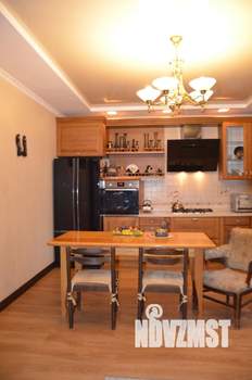 Дом 190м&sup2;, 2-этажный, участок 8 сот.  