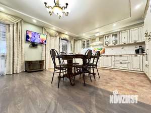 Таунхаус 217м&sup2;, 3-этажный, участок 1 сот.  