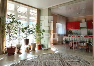 Дом 200м², 3-этажный, участок 3 сот.  