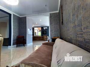 Дом 220м², 3-этажный, участок 6 сот.  