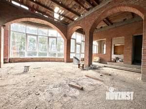 Дом 250м&sup2;, 3-этажный, участок 3 сот.  