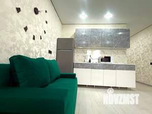 Студия квартира, посуточно, 33м2, 8/10 этаж