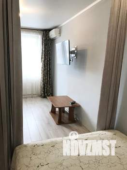 1-к квартира, посуточно, 36м2, 3/10 этаж