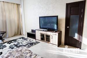 1-к квартира, посуточно, 95м2, 1/1 этаж