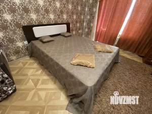 1-к квартира, посуточно, 40м2, 1/3 этаж