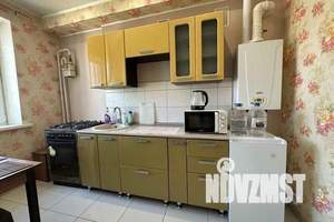 2-к квартира, посуточно, 60м2, 3/3 этаж