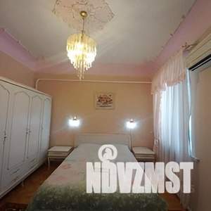 2-к квартира, посуточно, 40м2, 1/2 этаж