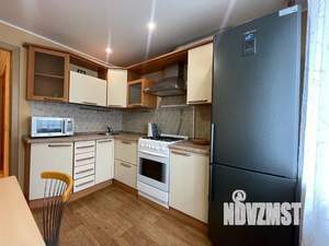 2-к квартира, посуточно, 44м2, 1/1 этаж