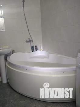 Студия квартира, посуточно, 29м2, 1/8 этаж